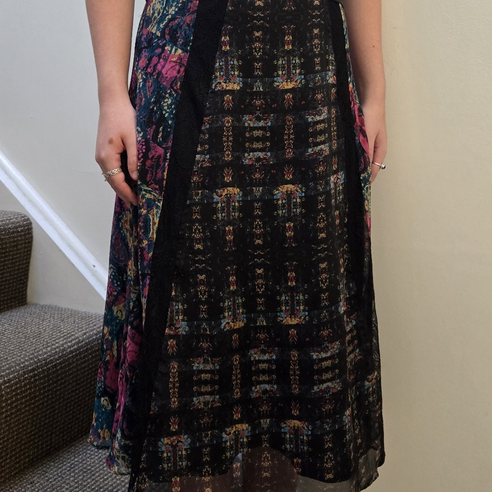 BCBG Generation midi skirt, size 6